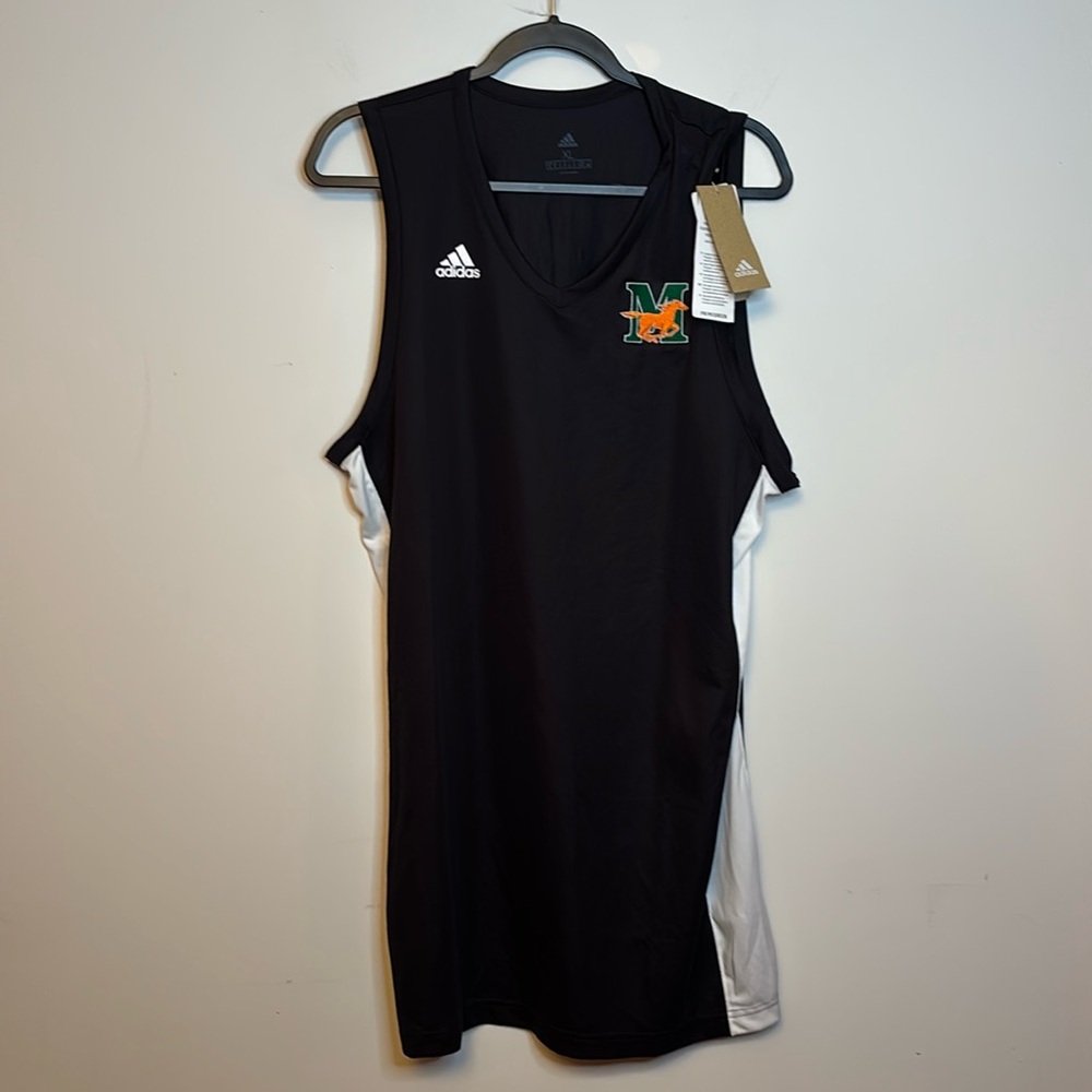 Adidas athletic jersey sleeveless, black and white size XL. BNWT